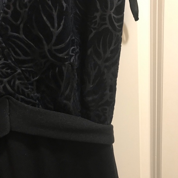 Velvet black evening dress gown sexy yet modest and classy, lovely high quality - Picture 2 of 10